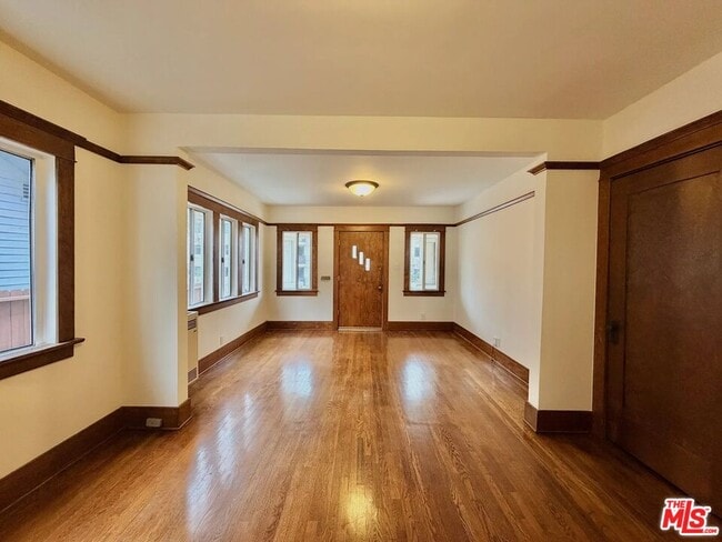 Building Photo - 1110 Echo Park Ave