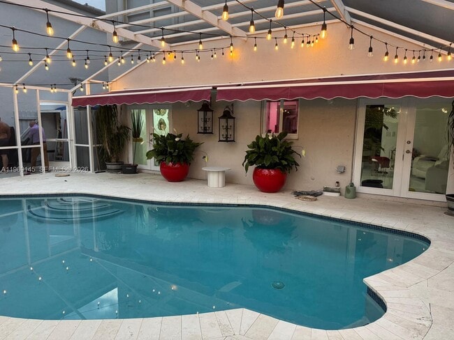 Building Photo - 15220 SW 49th St