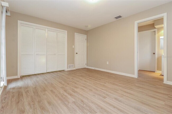 Building Photo - 1352 Ranchwood Dr