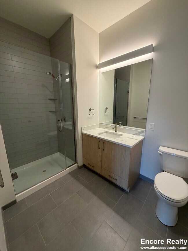 Building Photo - 5 Washington St