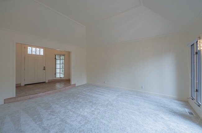 Building Photo - 4055 Sunset Ln