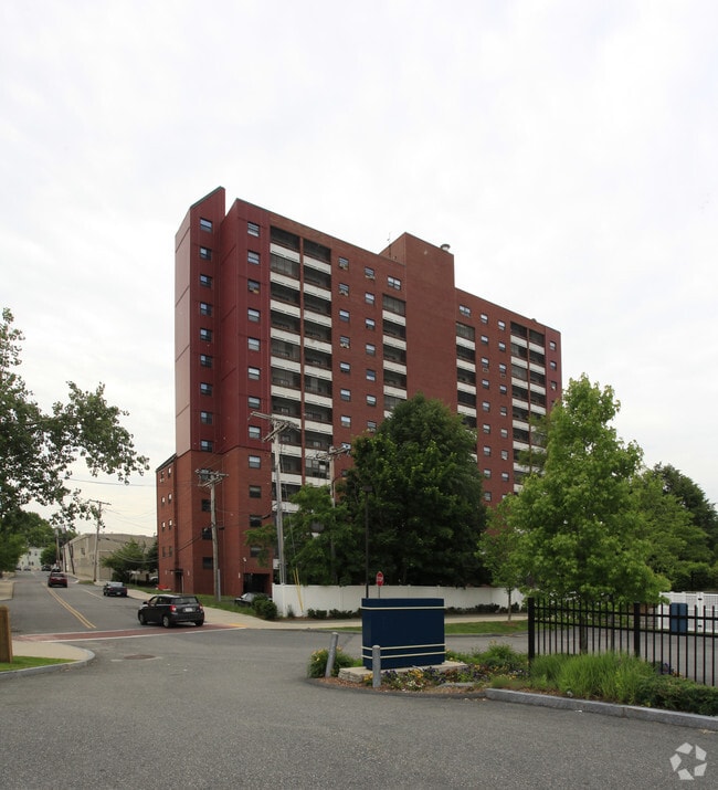 Building Photo - Margolis Apartments