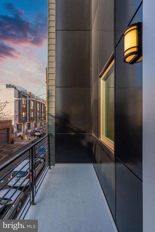 Building Photo - 920 N 15th St