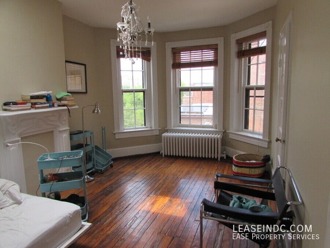 Building Photo - 1501 R St NW