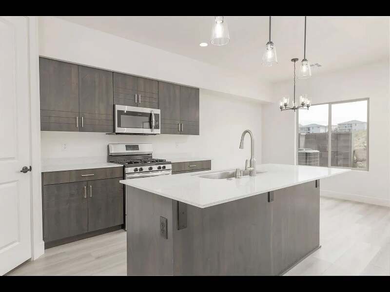 Building Photo - 301 S 1930 W