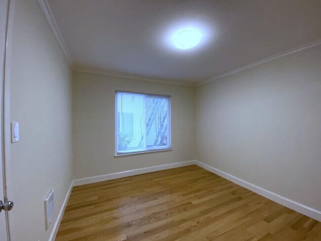 Building Photo - 1 bedroom in San Francisco CA 94118