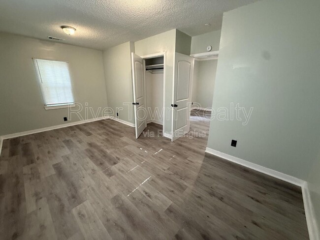 Building Photo - 2250 Stovall Ave