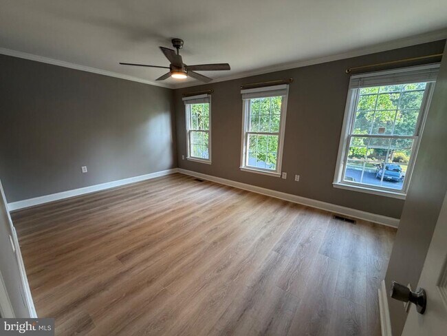 Building Photo - 12120 Stoneford Dr