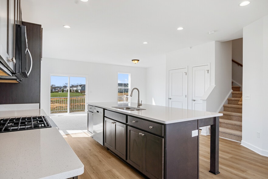 Building Photo - 1101 Balsam Ln