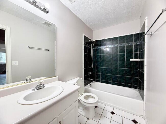 Building Photo - 2154 Wasatch Blvd