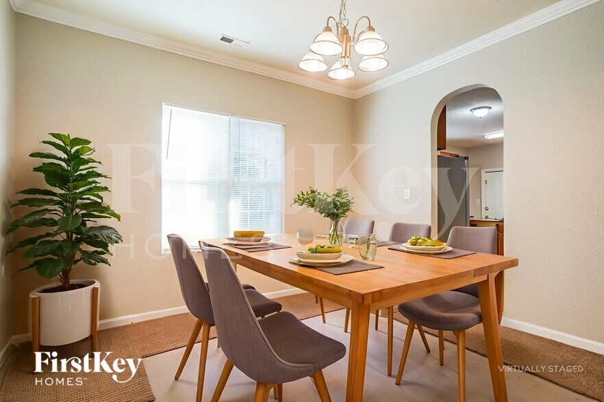 Building Photo - 3501 Donner Trail