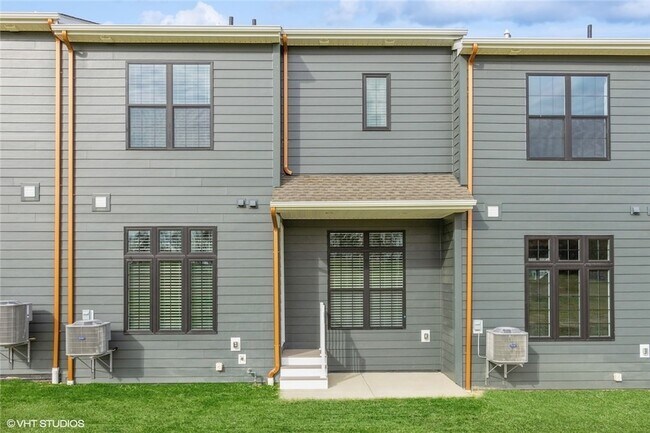 Building Photo - 403 Cranford Wy