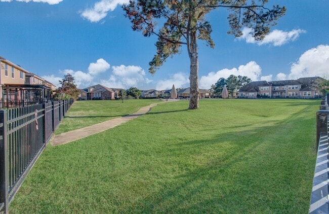 Building Photo - 18731 Cypress Loch Dr