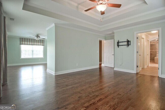 Building Photo - 50 Peninsula Cir