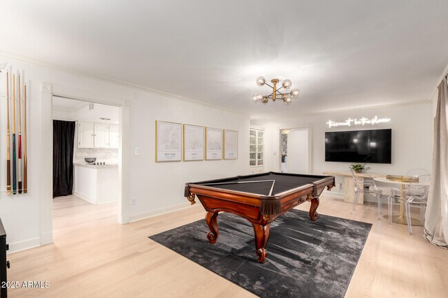 Building Photo - 14425 N Coral Gables Dr