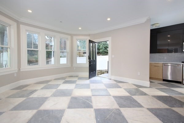 Building Photo - 15 Lanark Rd