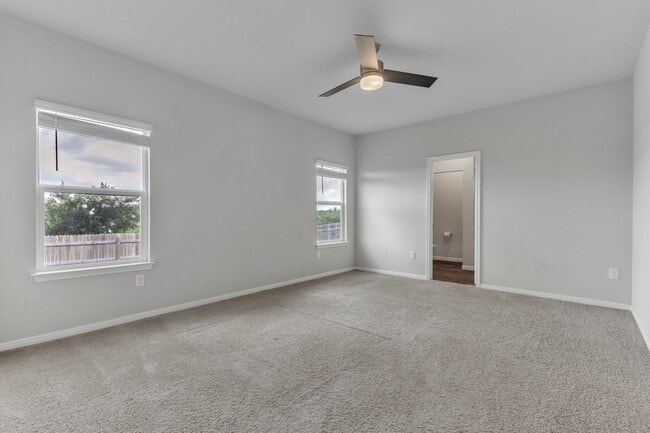 Building Photo - 3311 Brywood Dr