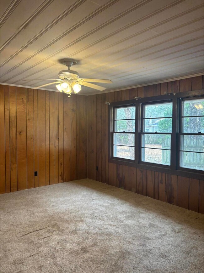 Building Photo - 232 Pinckney St