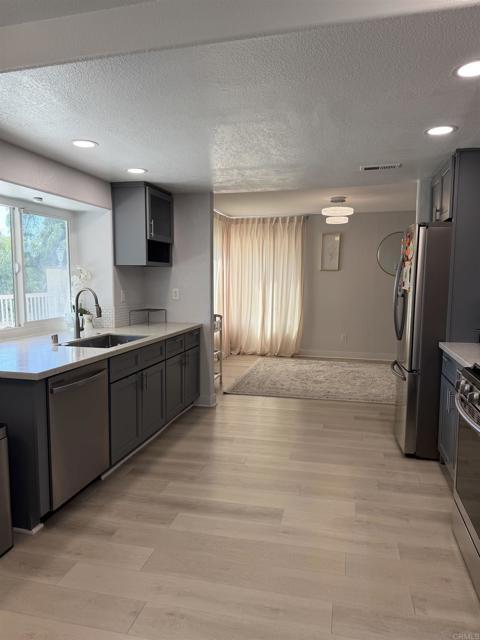 Building Photo - 10221 Greenleaf Rd