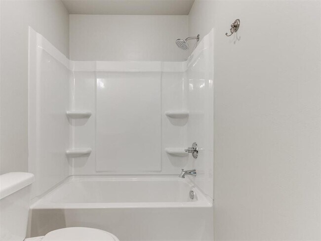 Building Photo - 12925 Willow Villas Dr
