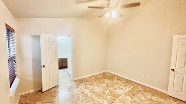 Building Photo - 18311 Melissa Springs Dr