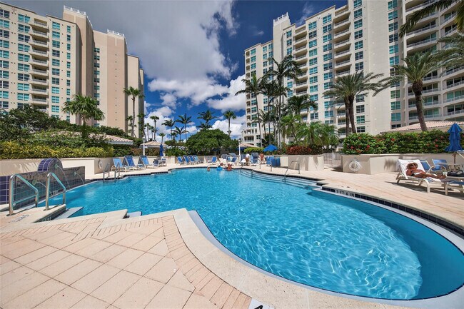 Building Photo - 3700 S Ocean Blvd