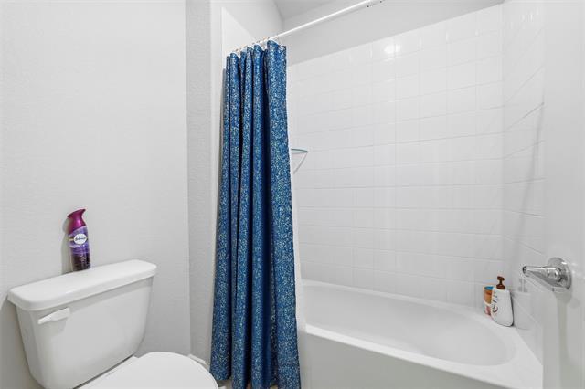 Building Photo - 2417 Mankato Dr