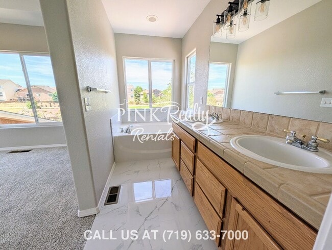 Building Photo - 12252 Point Reyes Dr