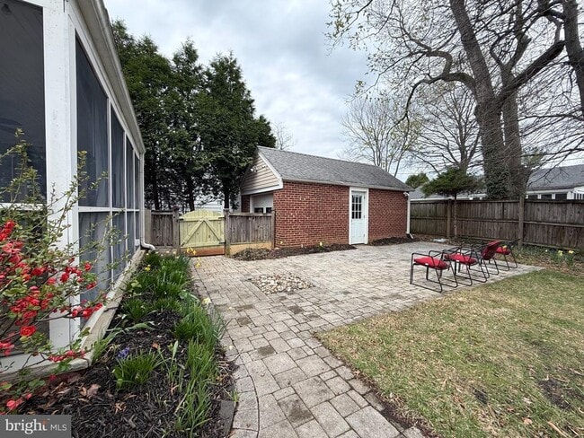 Building Photo - 9709 Saxony Rd