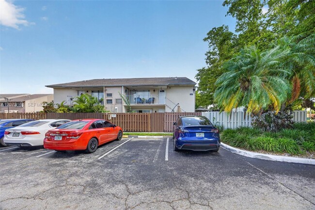 Building Photo - 8490 SW 154th Cir Ct