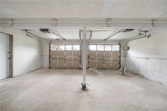 Building Photo - 29 Robert Dr