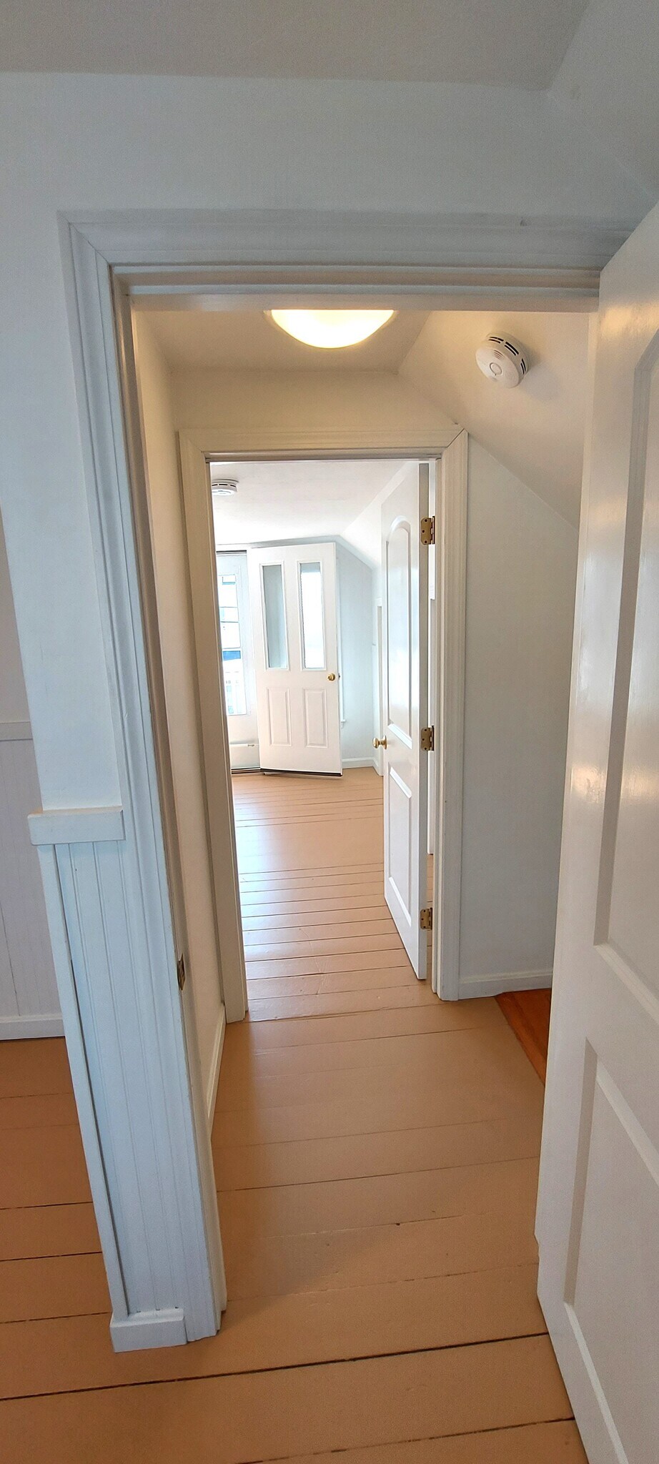 Staircase Landing - 10 Ocean Ave