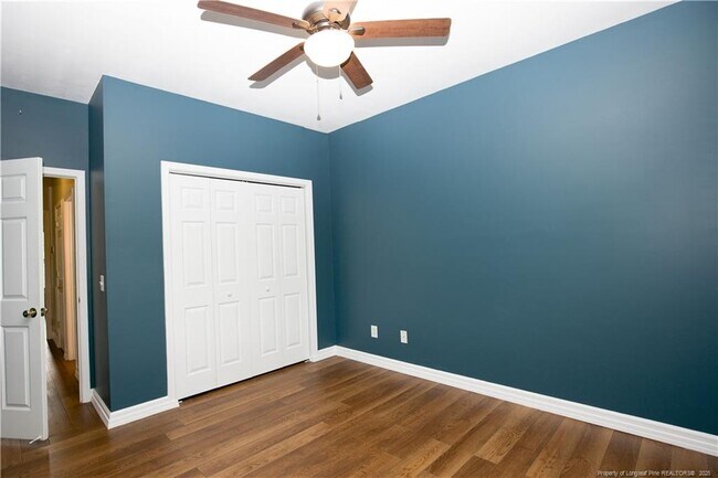 Building Photo - 110 Willow Creek Ln