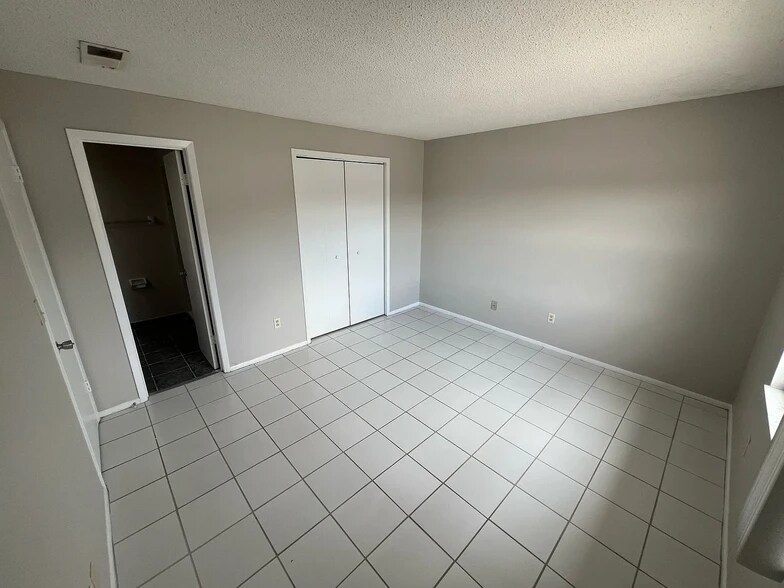 Building Photo - 4157 Spitfire Ave