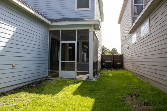 Building Photo - Welcome to this beautiful move in ready home in the much-desired Brytan Community!