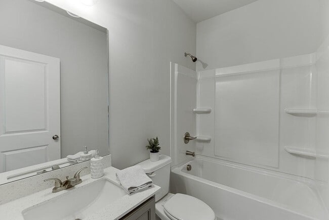 Building Photo - 1276 Ainsworth Alley