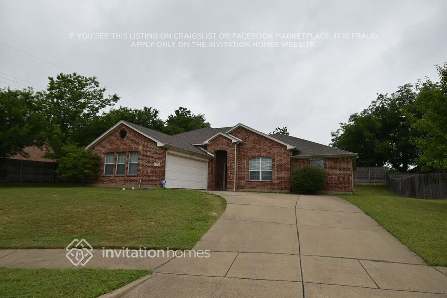 Primary Photo - 515 Hidden Meadow Ct