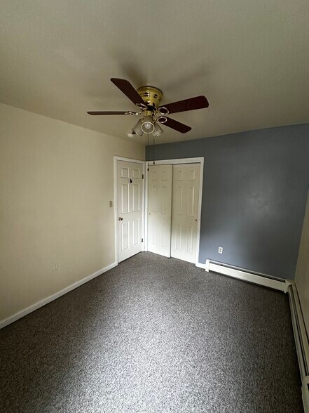 Building Photo - 1533 Ross Ave