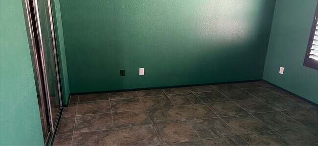 Building Photo - 3448 S Chaparral Rd