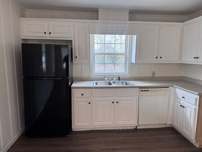 Building Photo - 3521 65th Ave