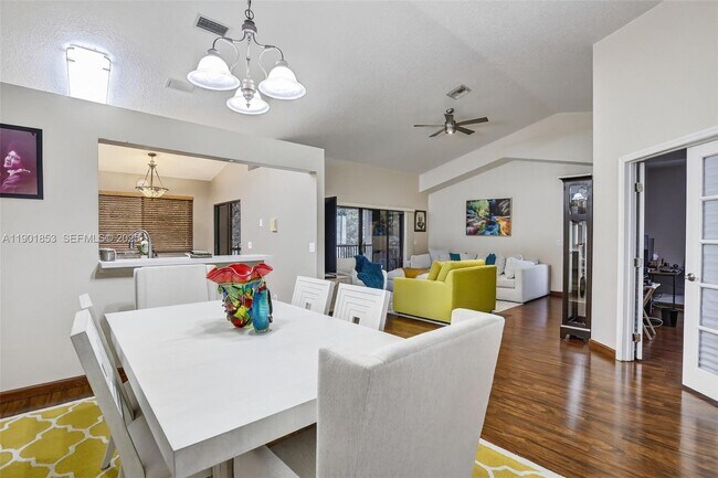 Building Photo - 1002 NW 105th Ave