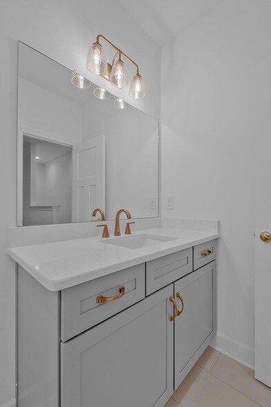 Building Photo - 118 Nickolas Cir