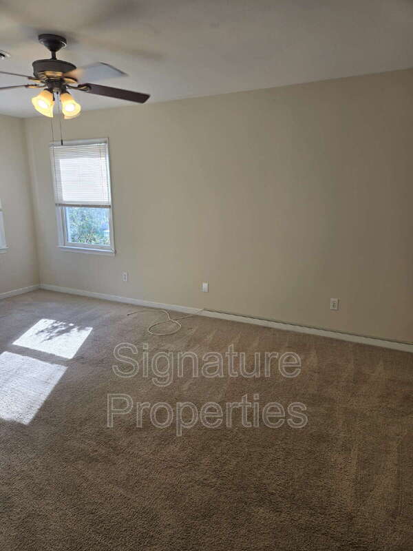 Building Photo - 11812 Marnelan Pl