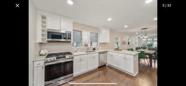 Building Photo - 68 Monroe Ave