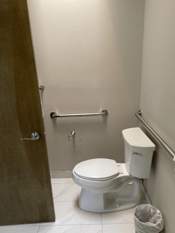 Building Photo - 1417 W9th St