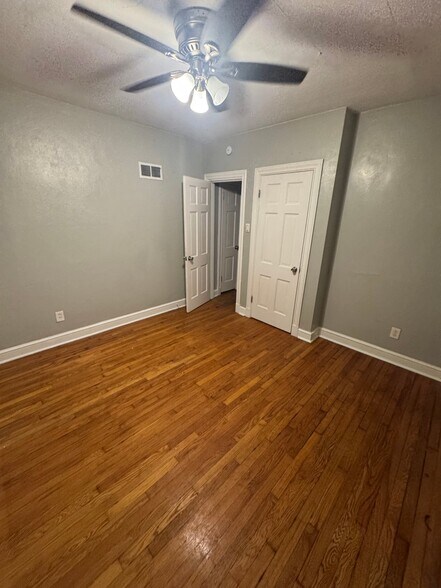 Building Photo - 3512 Belaire Pl