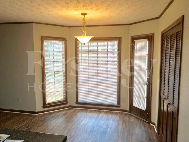 Building Photo - 1433 St Dunstans Rd