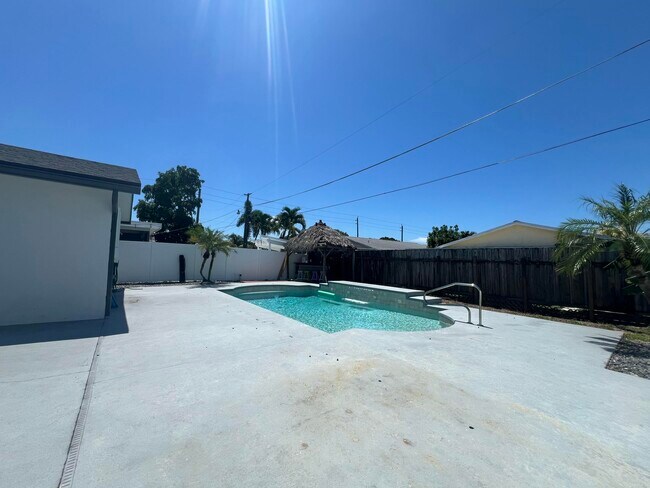 Building Photo - 516 NW 54th St