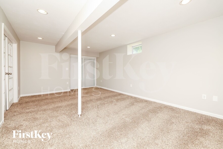 Building Photo - 40 Sprucewood Ct