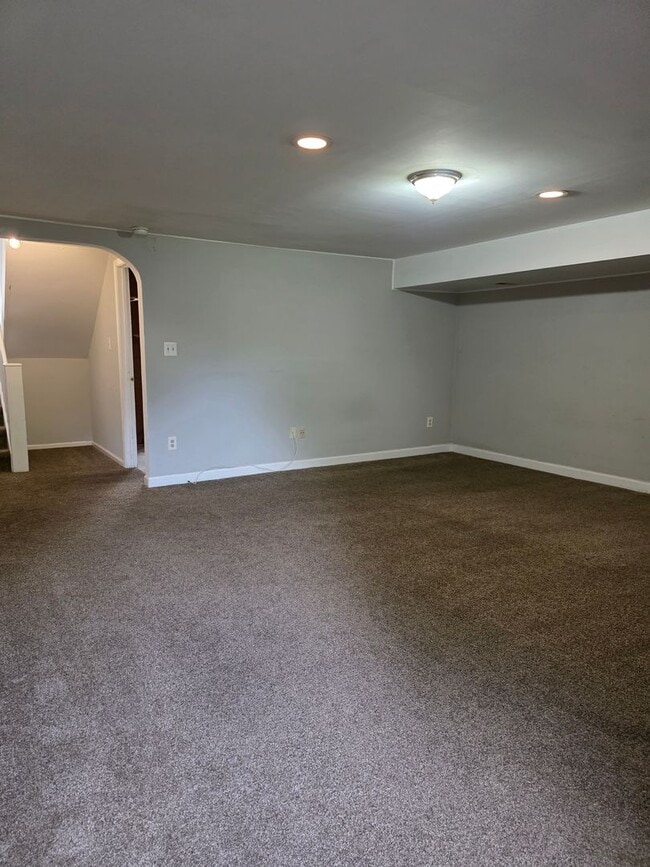 Building Photo - Townhouse in Newark/Bear Area